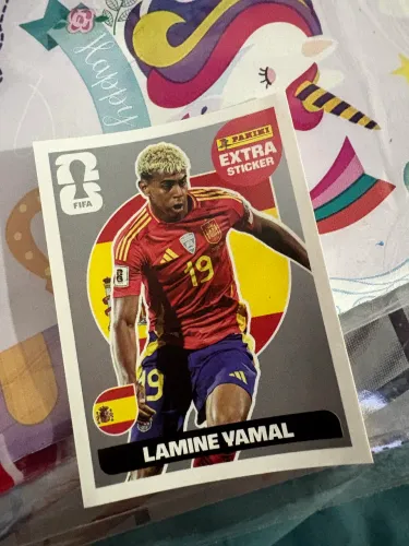Figurinha Prata Legend - Lamine Yamal - Copa Do Mundo 2026