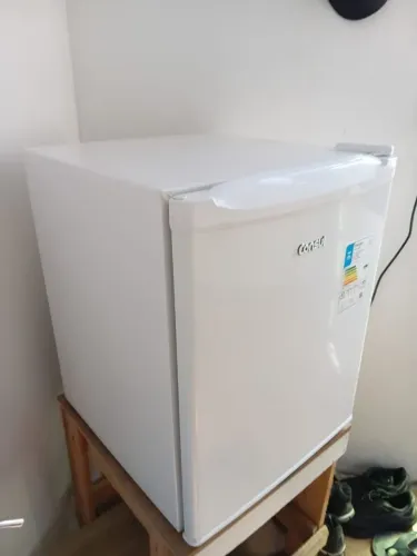 Vendo frigobar em bom estado