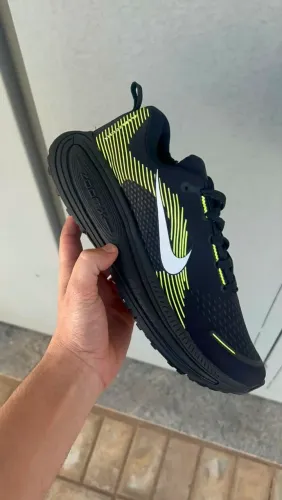 Tênis Nike Zoomx
