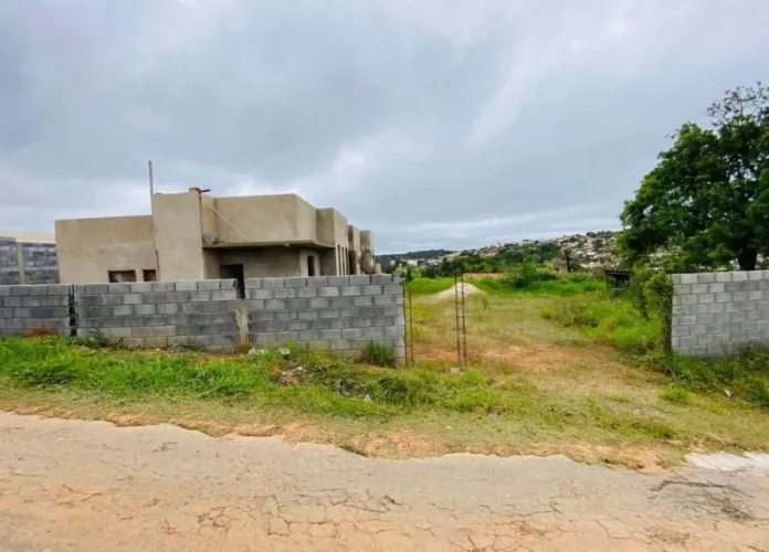 Vendo ou Troco - obra algo padrão em ibiuna/SP - recreio campo verde