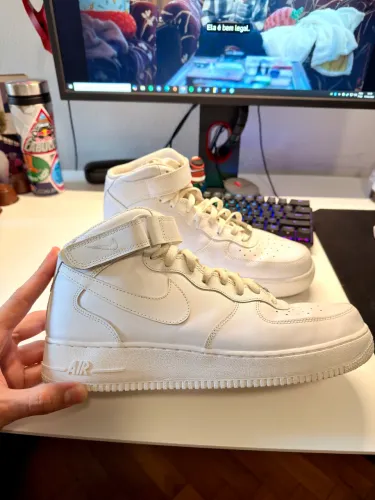 Tênis Nike Air Force 1 Mid 07 branco impecável 44