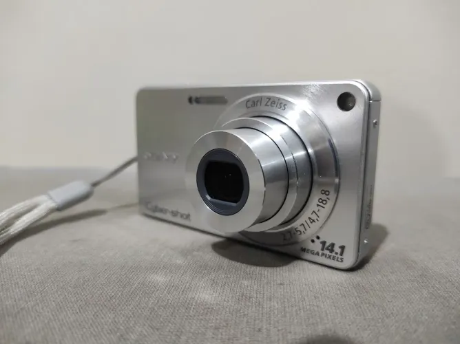 SONY CYBER-SHOT 14,1 MP - CÂMERA DIGITAL COMPLETA