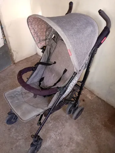 Vendo Carrinho de bebê