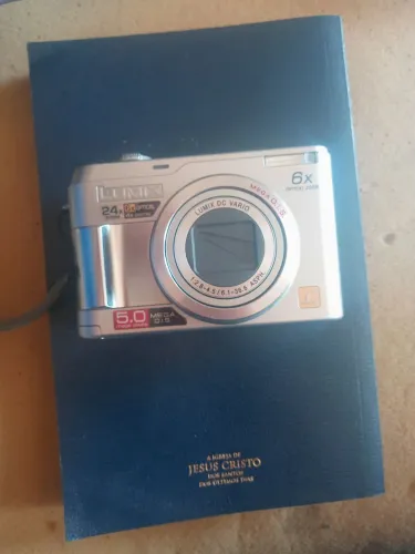 Vendo essa maquina fotografica, fucionando perfeitamente