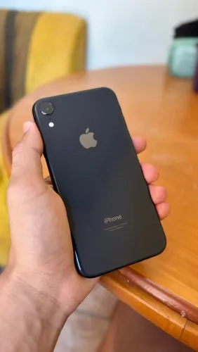 iPhone XR 64gb (com caixa)