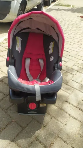 Bebê conforto com base