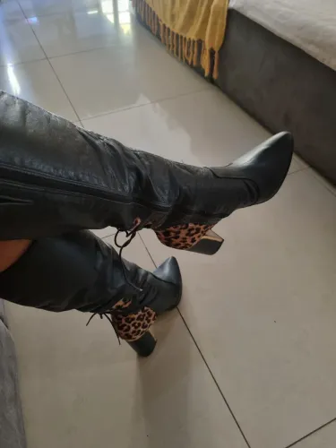Vende-se bota