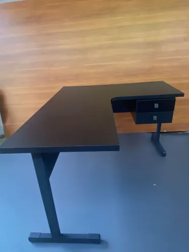 Mesa em L escritório