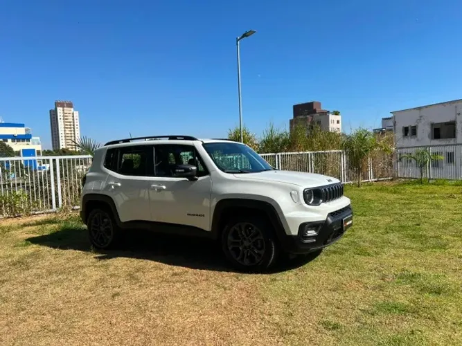 Jeep Renegade Long. T270 1.3 TB 4X2 Flex Aut. 2024