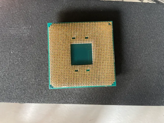 Vendo processador ryzen 3 3200g 