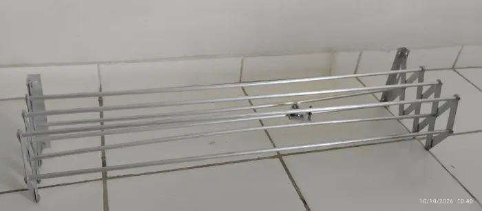 Porta papel toalha e Varal de alumínio sanfonado - NOVOS