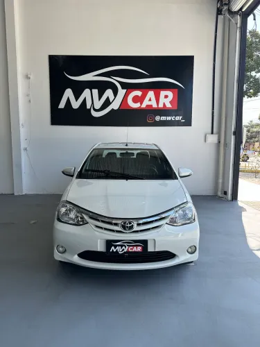 Toyota Etios XLS Sedan 1.5 Flex 16V 4P Mec. 2015