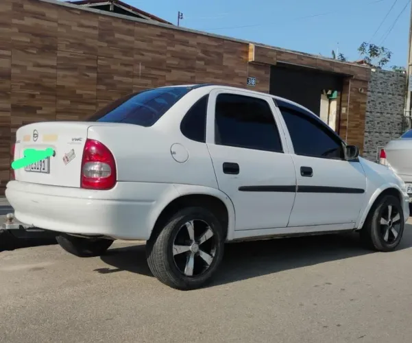 Chevrolet Corsa SED Class.spirit 1.0/1.0 Flexpower (álcool) 2006