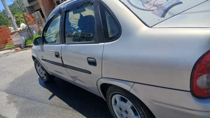 Chevrolet Corsa SED Class.life 1.0/1.0 Flexpower (álcool) 2005