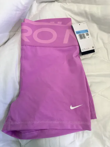 shorts nike pro feminino roxo