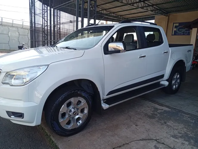 Chevrolet S10 Pick-up LTZ 2.5 Flex 4X4 CD 2016