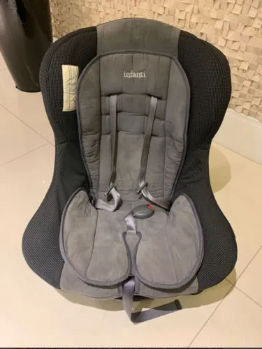 Cadeirinha infantil