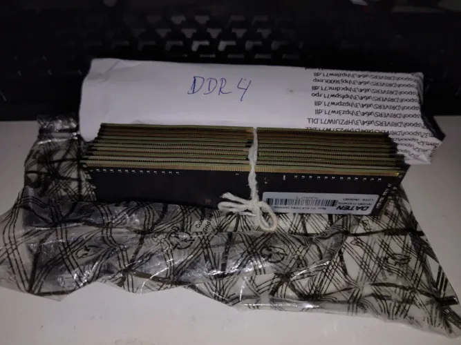 Memória RAM DDR4 de 4 e 8GB