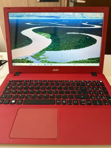 Notebook Acer Aspire E5-573 i3, 4 GB, HD 1 TB + acessórios