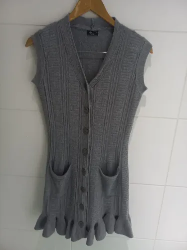 Colete feminino cinza