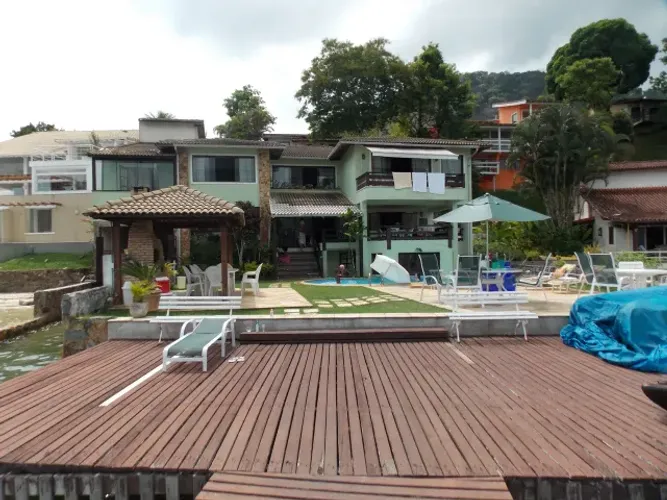 VITOR LOPES - Casa beira mar Condomínio Retiro dos Ubás - Angra dos Reis