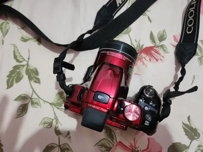 Camera fotografica semiprofissional