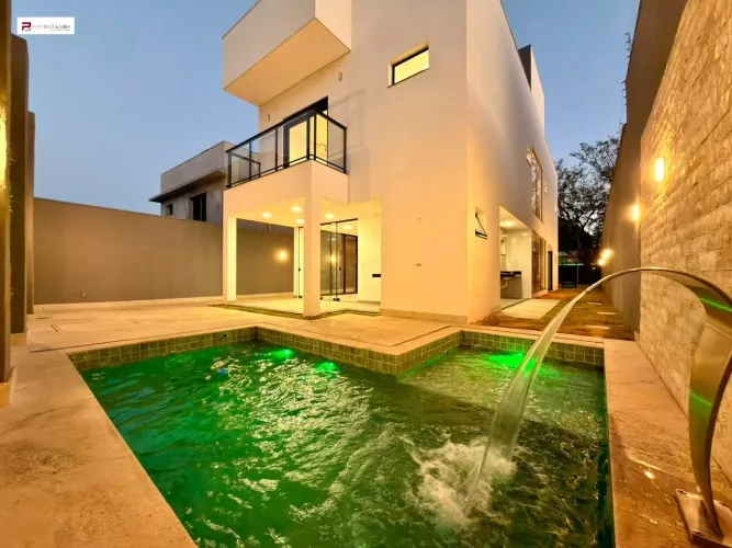 CASA ALTO PADRÃO 4 QUARTOS 6 VAGAS BAIRRO TREVO