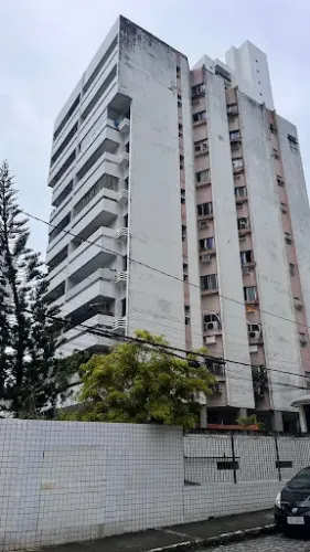 COBERTURA DUPLEX DE 216M2 EM CASA AMARELA