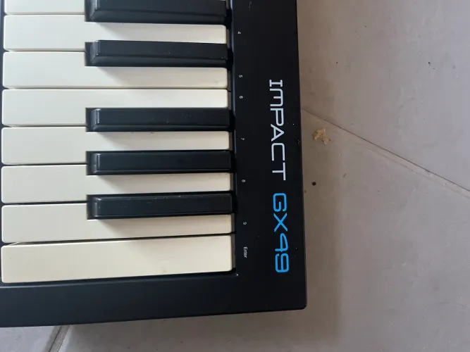 Teclado controlador Nektar Impact GX49