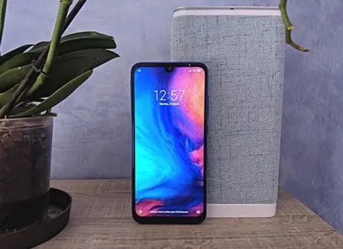 Celular da xiaomi note 7 64G ( com detalhe na trazeira )