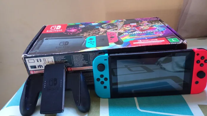 Vendo Nintendo switch Mario kart