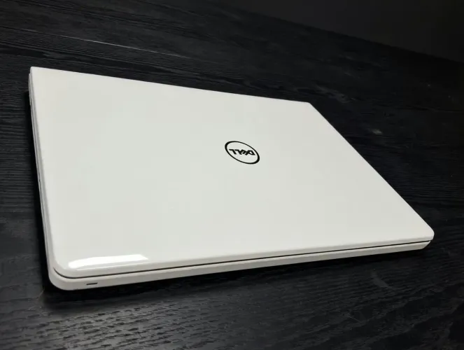 Notebook Dell i5 12 gigas