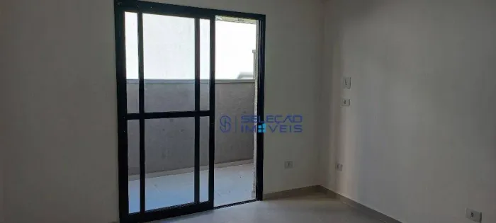 STUDIO DE 30 M2 NOVO NA VILA ROMANA