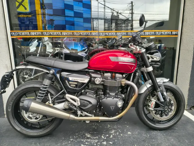 Triumph Speedy Twin 1200 23/23 apenas 1800 km