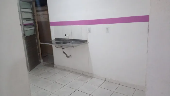 Alugo apartamento