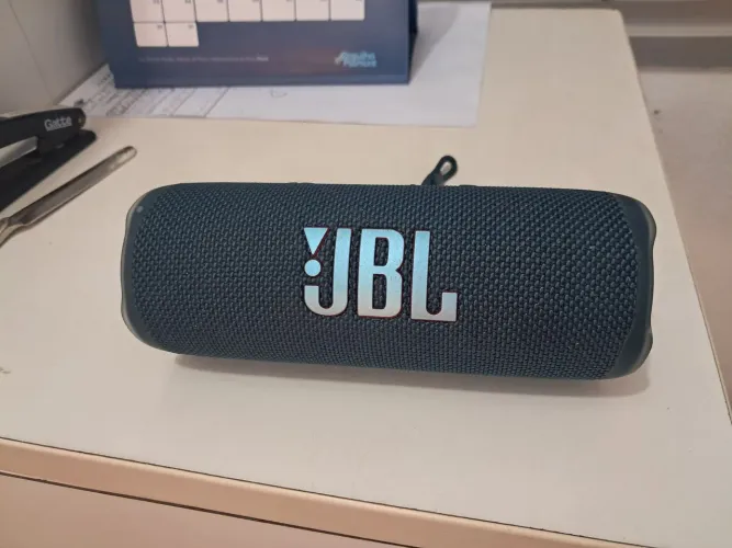 Caixa De Som Bluetooth Flip 6 30w Rms À Prova D'água Jbl Cor Azul