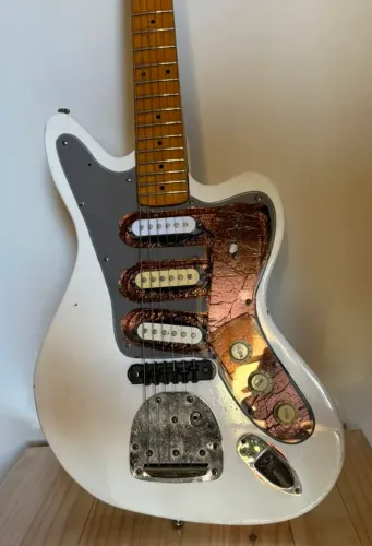 Guitarra Jaguar Giannini