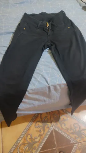 Calça cicatriz feminina 40