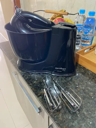 Vendo batedeira Britânia pérola turbo 4 litros SEMINOVA!!