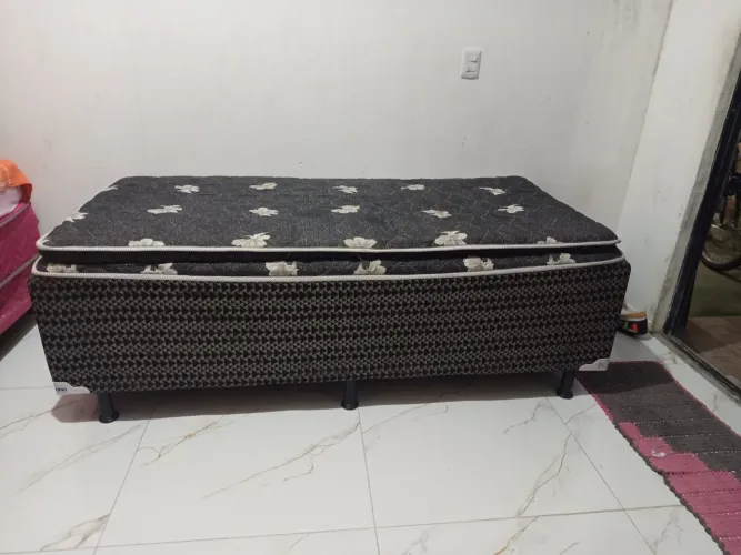 VENDO CAMA DE SOLTEIRO BOX