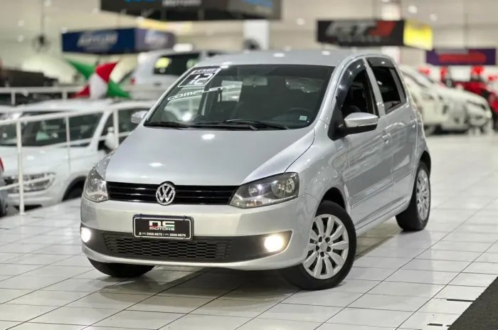 Volkswagen Fox Trendline 1.6 Flex 8V 5P 2012