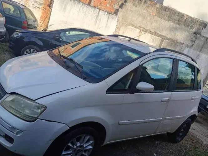 Fiat Idea ELX 1.4 MPI Fire Flex 8V 5P 2010