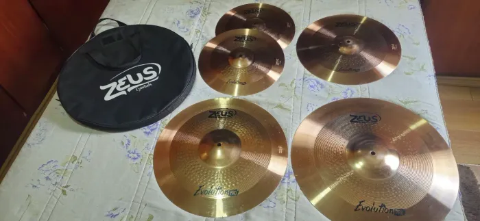 Set pratos ZEUS