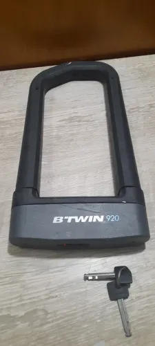 Cadeado U-Lock Alta Segurança B'Twin 920 Decathlon (Aço Maciço + 2 Chaves)