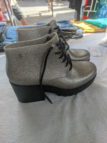 Bota Melissa Tamanho 39-40