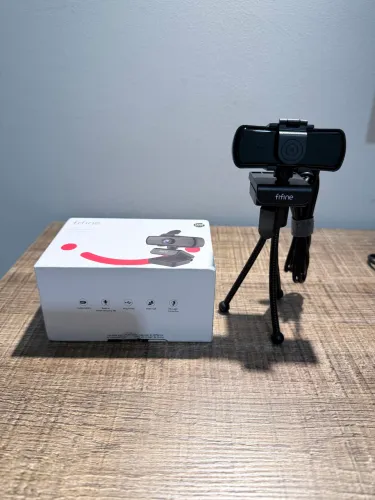 Webcam Fifine K420 2K 1440p com Tripé e Microfone