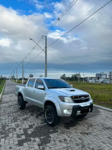Toyota Hilux CD SRV D4-d 4X4 3.0 TDI Diesel AUT 2006