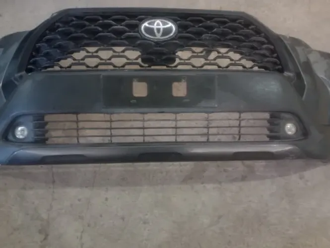 PARA CHOQUE COROLLA CROSS.