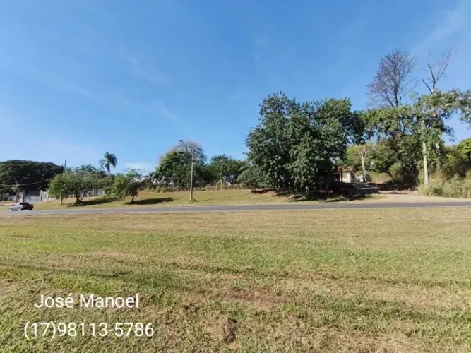 VENDE -SE ÁREA INDUSTRIAL COM 5.637 M² - ENG. SCHMITT -SP