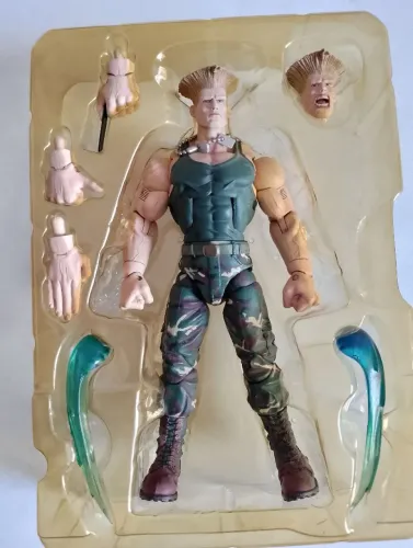 Figura de Ação Street Fighter Sota Toys Guile - Embalagem aberta.